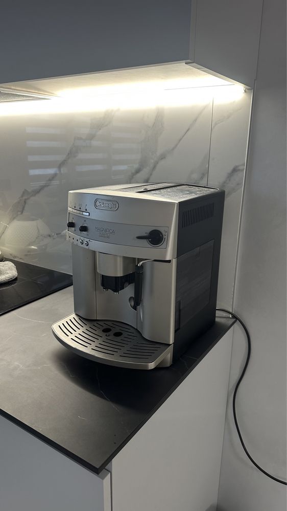 Кавовий апарат DeLonghi