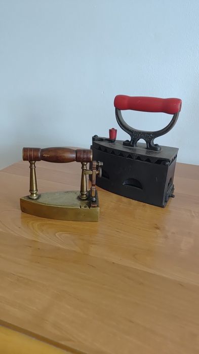 Żelazko na duszę.  Mosiężne.