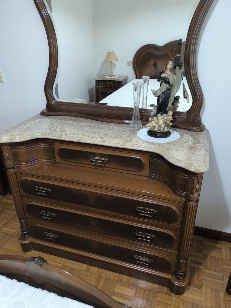Mobília de Quarto completo de nogueira