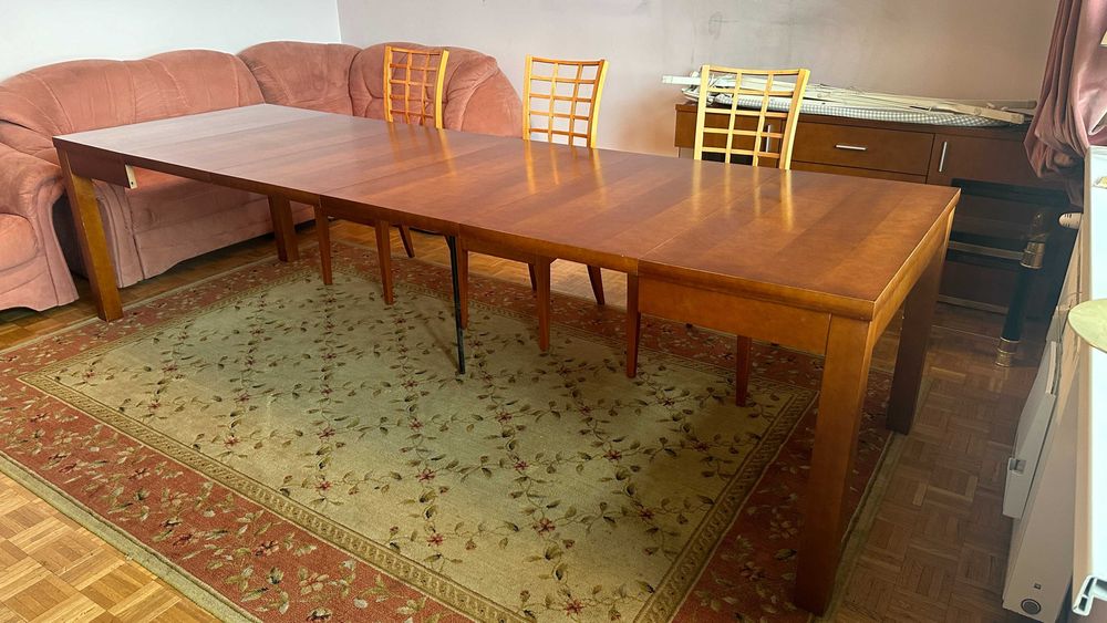 Stół rozkładany 295/95x95 i 4 krzesła