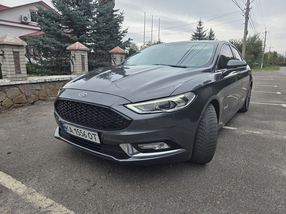 Ford Fusion Hibrid Titanium