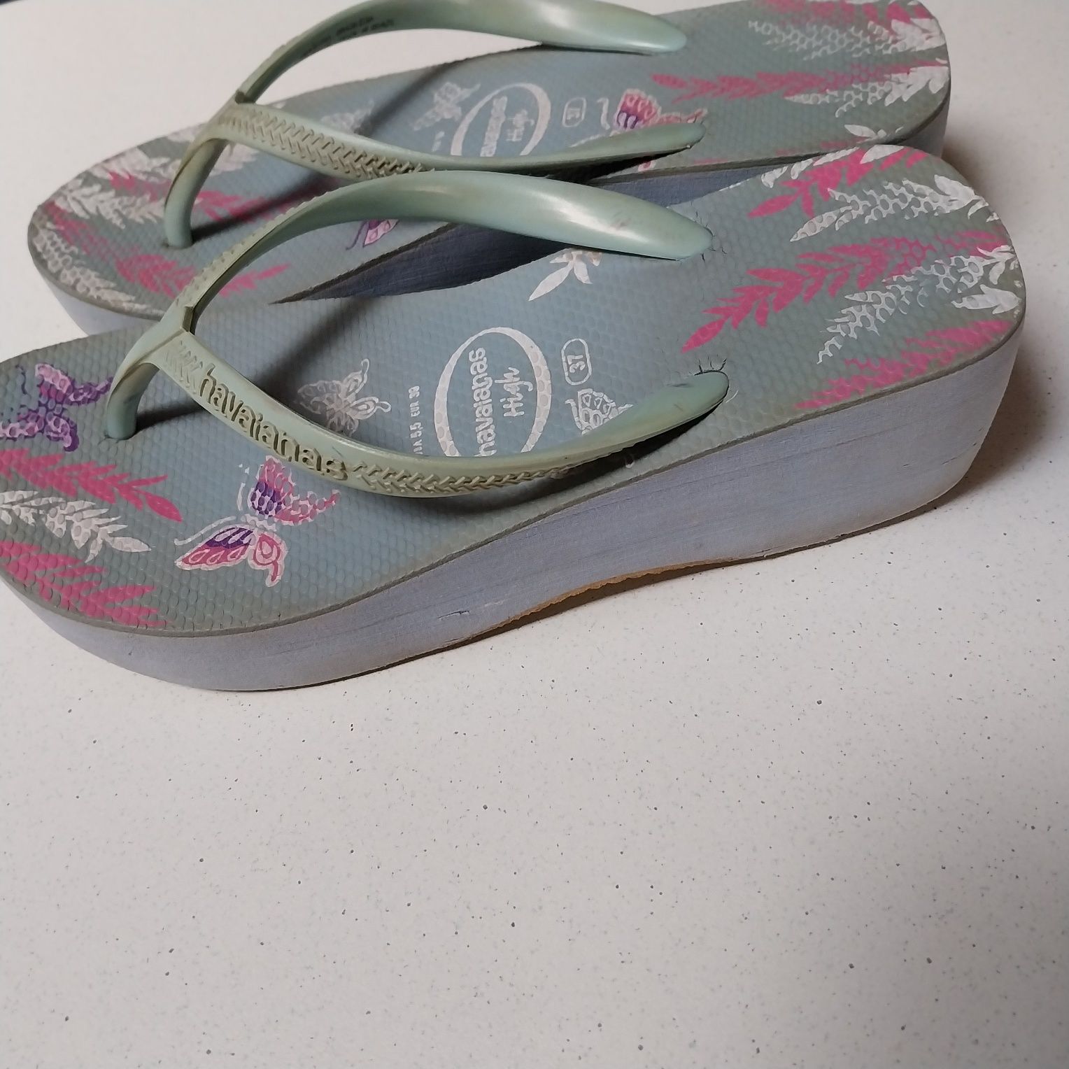 Chinelas Havaianas High