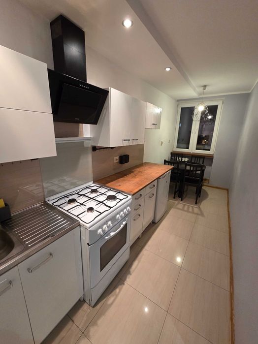 Katowice Tysiąclecia – kawalerka z balkonem i sypialnią, 38 m2