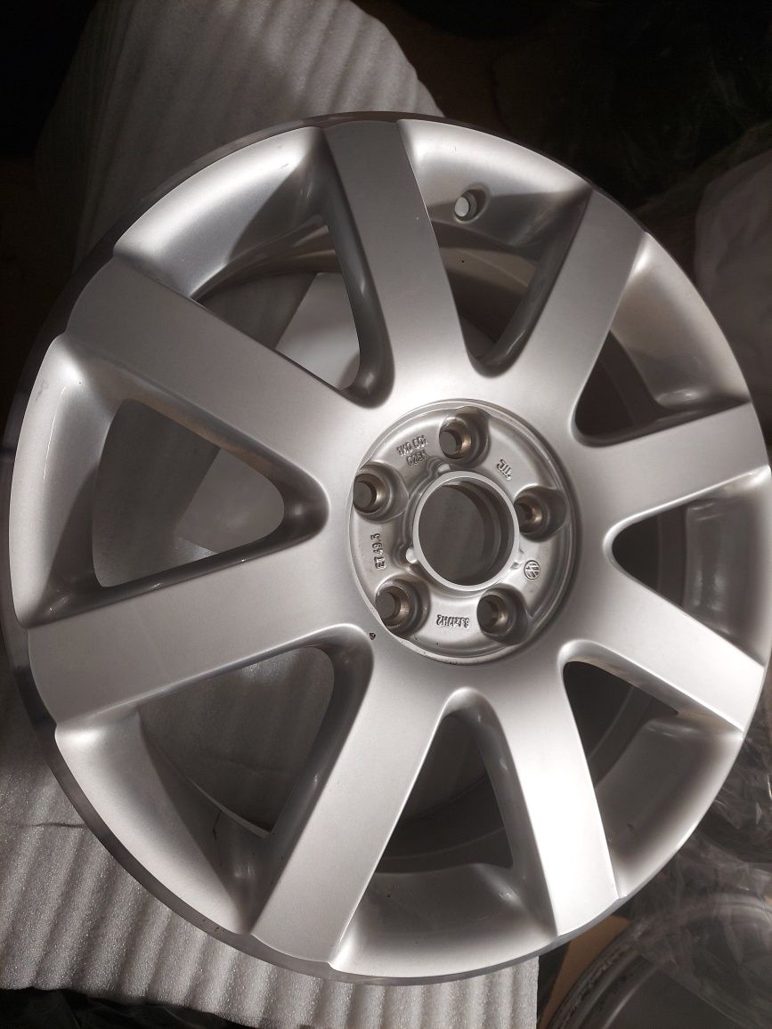 5x112 R17 Felgi Oryginalne VW Golf Passat Caddy Touran Jetta Audi A3