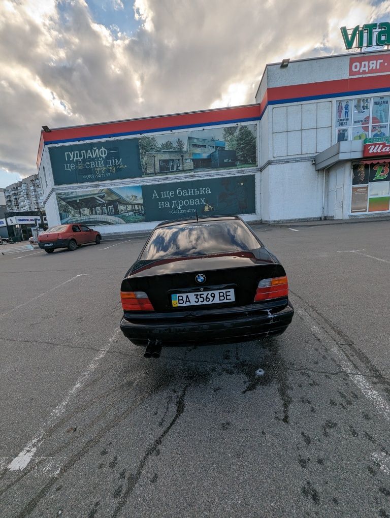 Bmw e36 2.8л продам