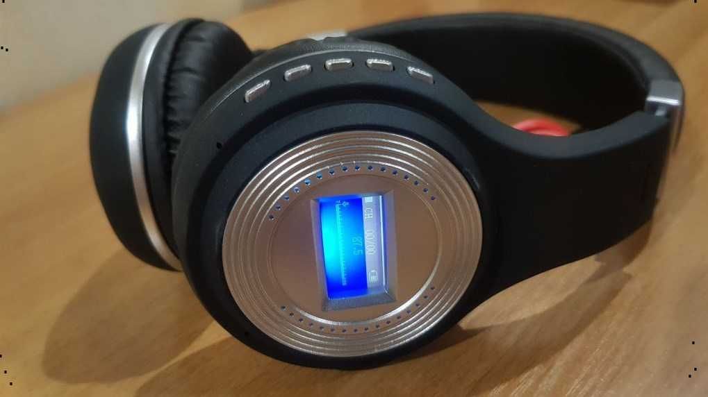 Безпровідні навушники з bluetooth mp3 плеєром радіо led дісплеєм