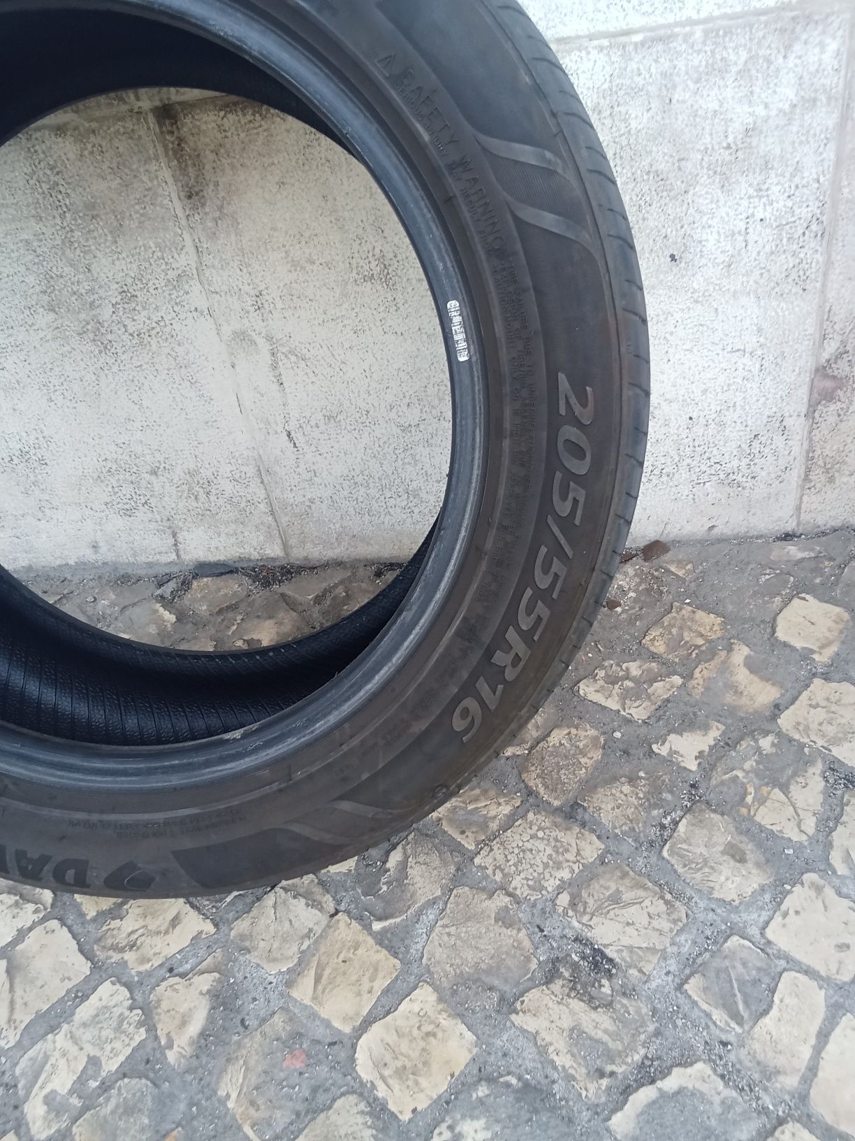 Pneus 205/55 r16