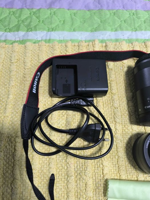 Canon EOS M50 Mark II + 3 Lentes + Acessórios (excelente estado)