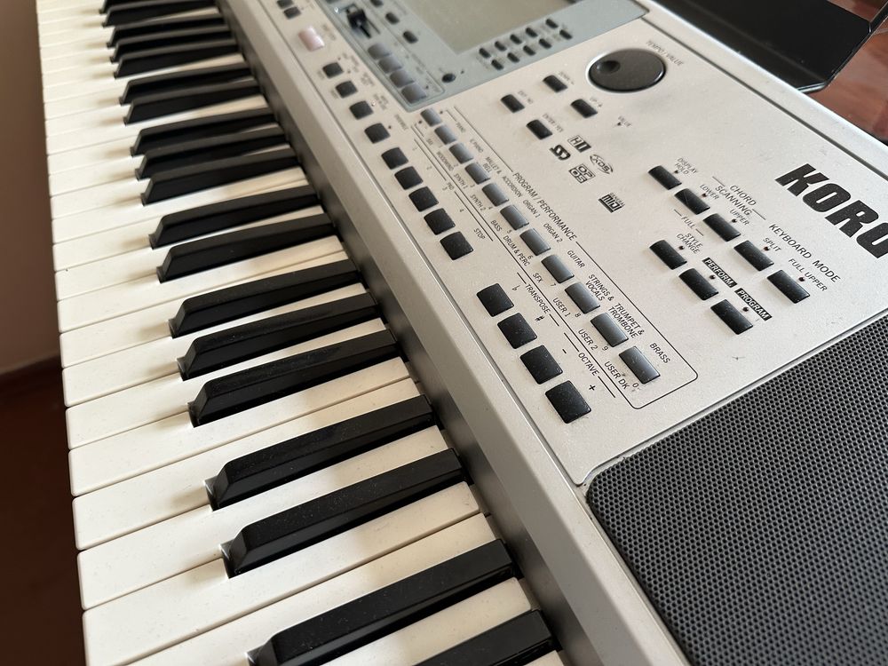 Korg PA-50 синтезатор
