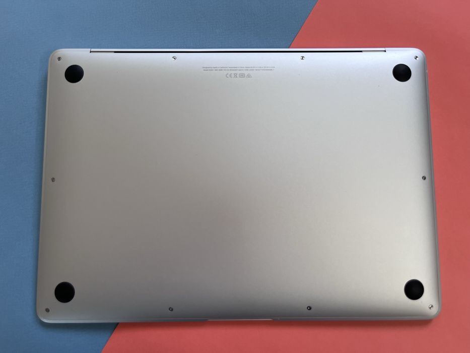 Apple Macbook Air 13 Silver M1 Chip A2337 8/256gb Без Блокувань