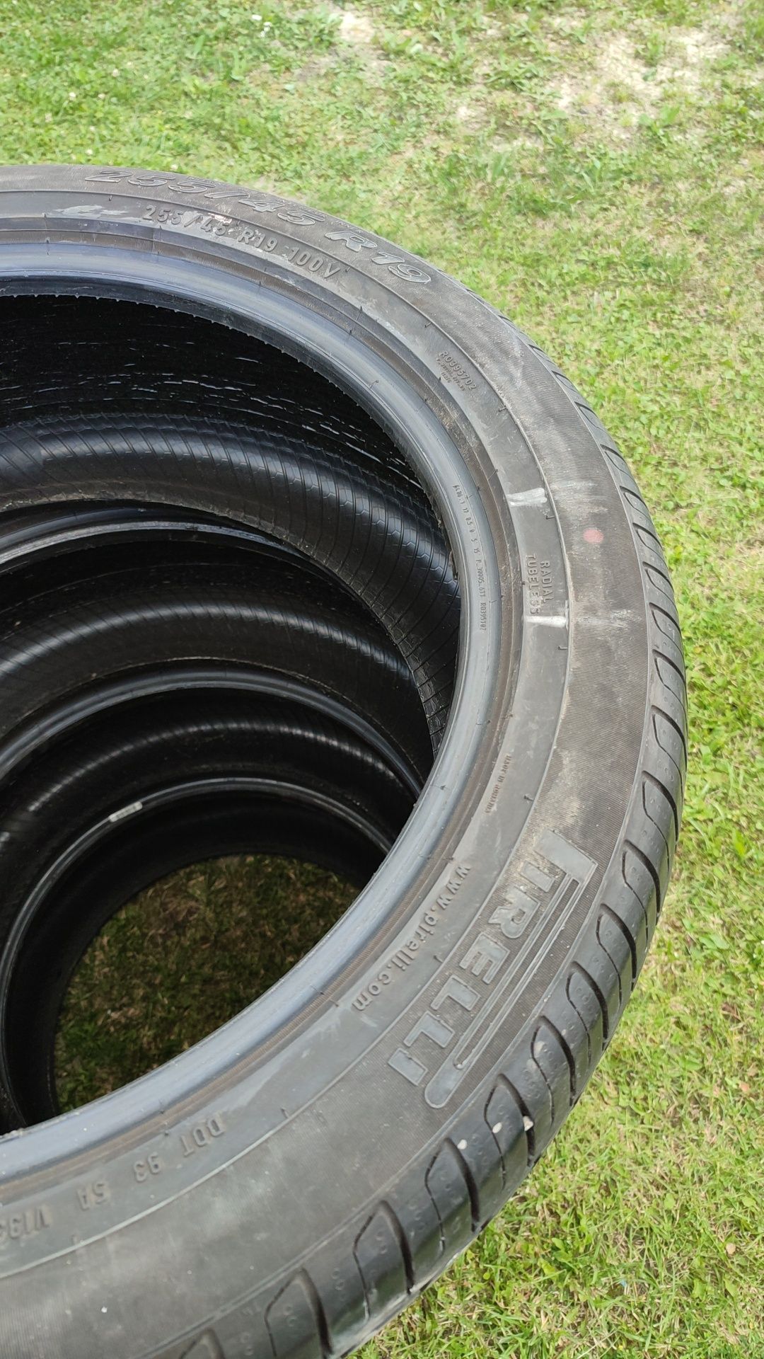 Opony letnie Pirelli 255/45/19