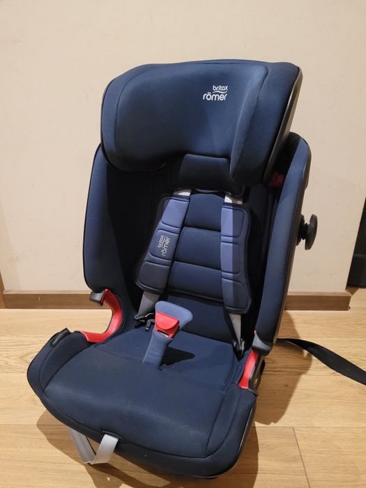 Britax Römer Advansafix IV R