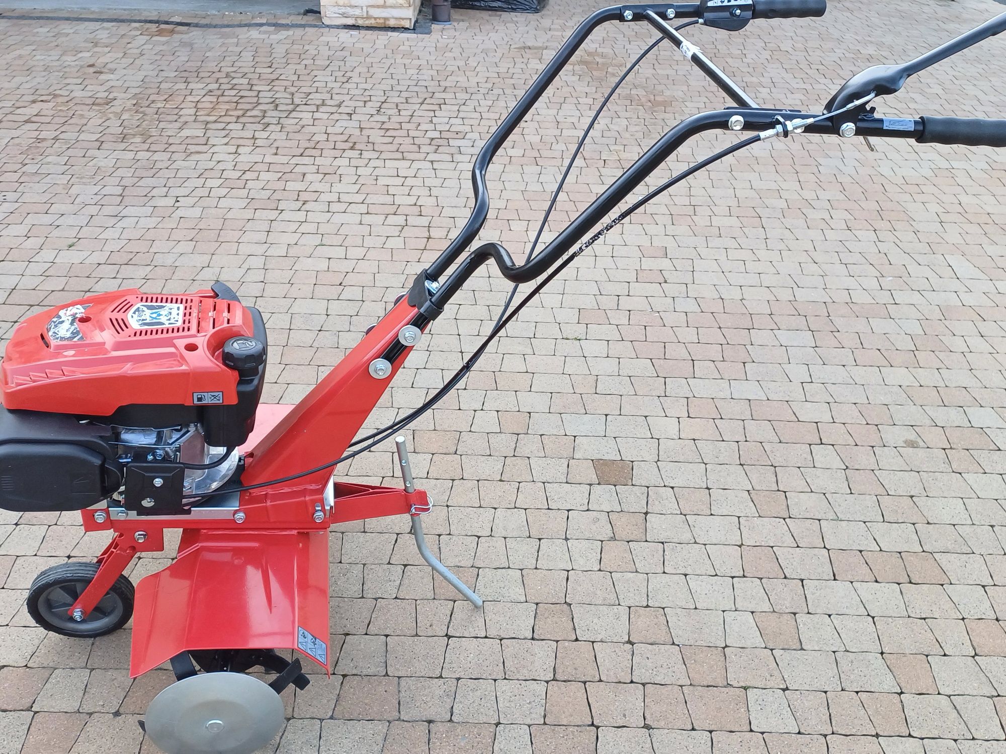 Glebogryzarka Einhell GC-MT 2560 LD