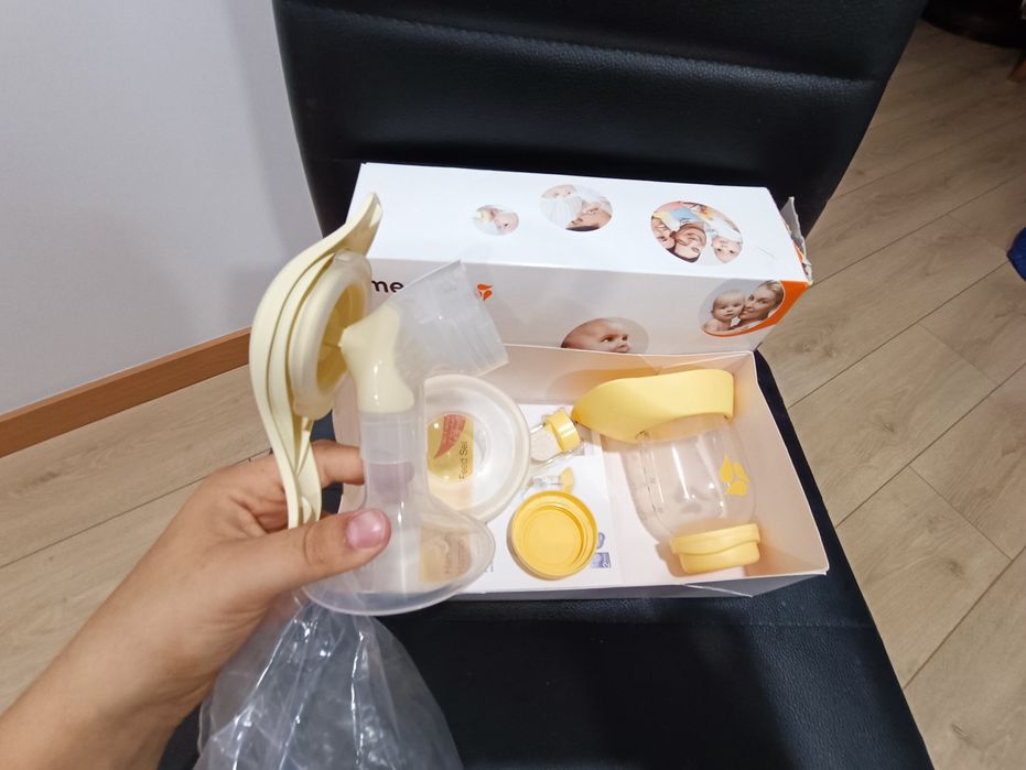 Vendo bomba Medela manual