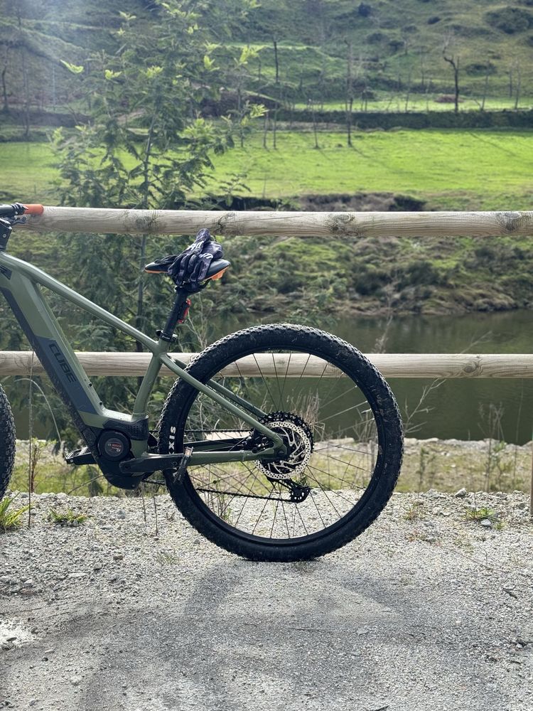 E-bike Cube Reaction Hybrid Race 625