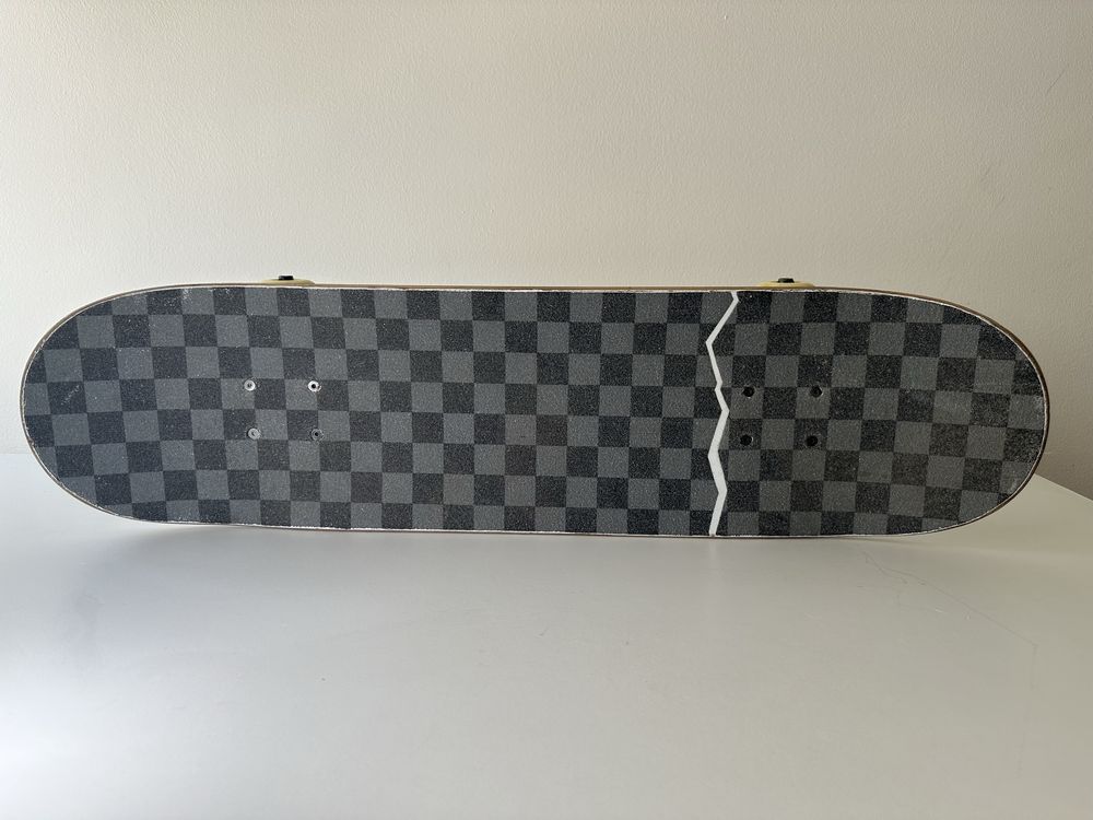 Skate completo Santa Cruz + Bones + Thunder Hi