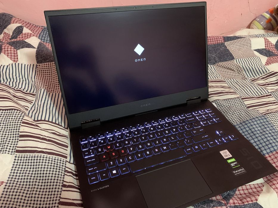 Hp omen 15 i5 10300H/gtx 1660TI 6gb/16ram