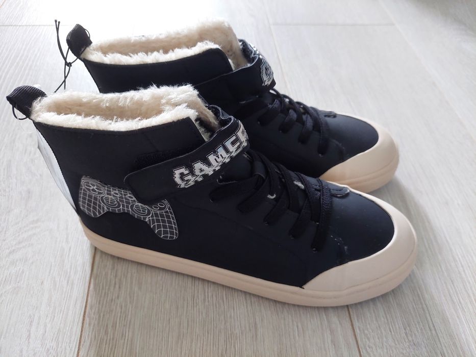 Черевики і кеди-хайтопи h&m 38