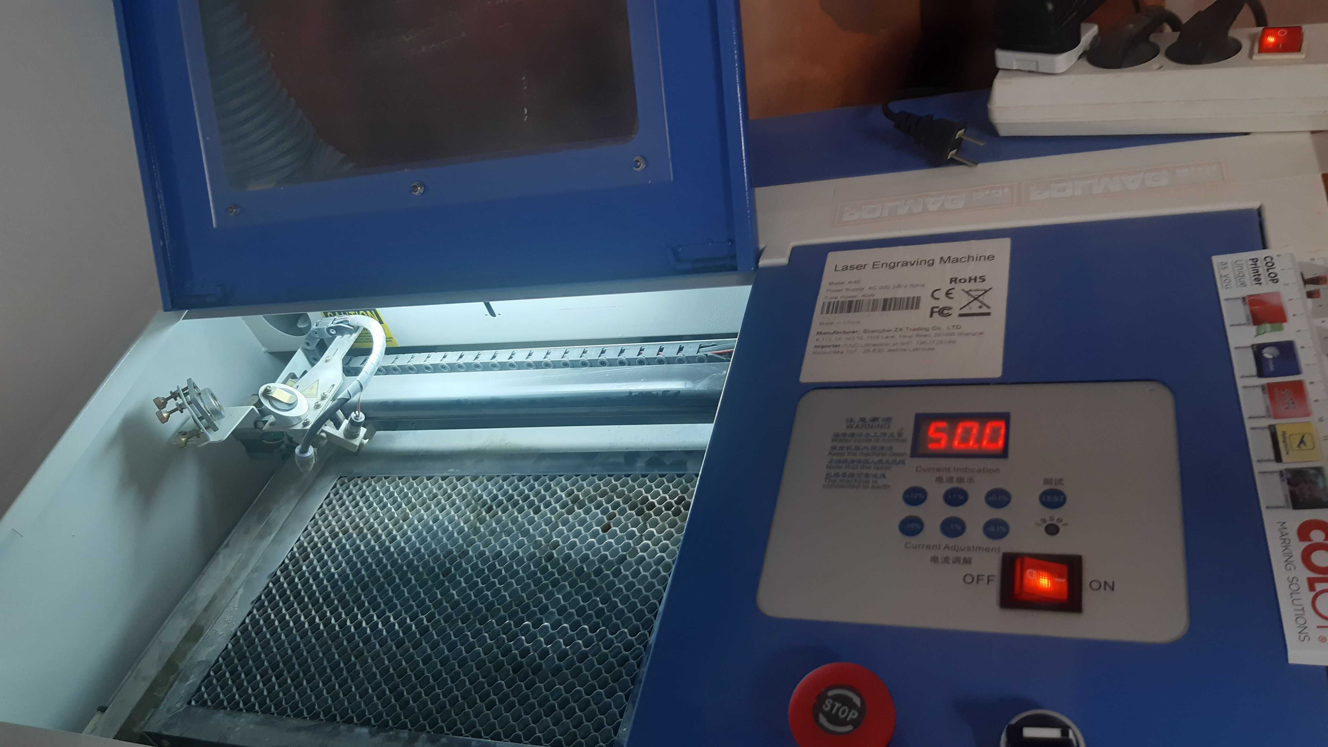 Laser ploter co2 40w z przystawką obrotową