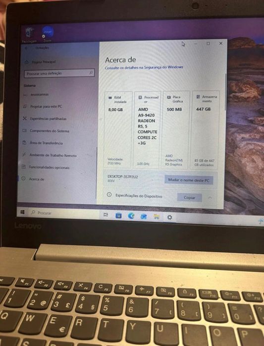 Computador portátil Lenovo