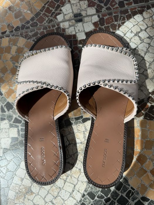 Продам шкіряні шльопанці, босоніжки, розмір 40