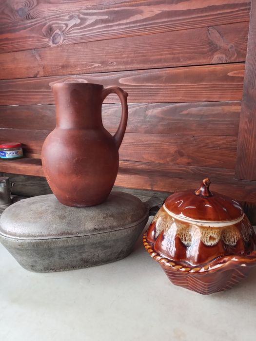 Продам глечики, утятницю, різний посуд