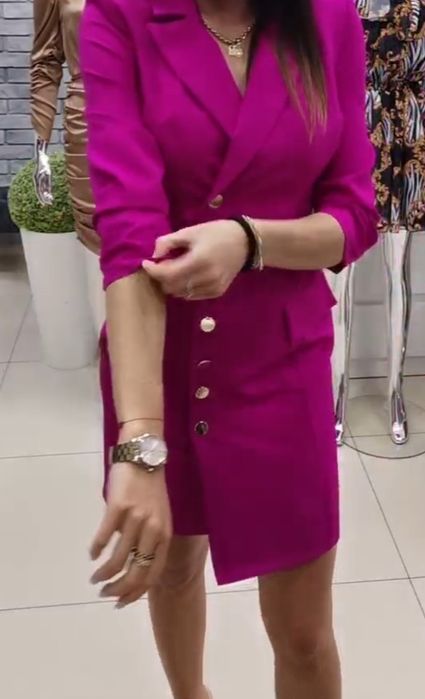 Nowa marynarkowa świeta sukienka fuksja