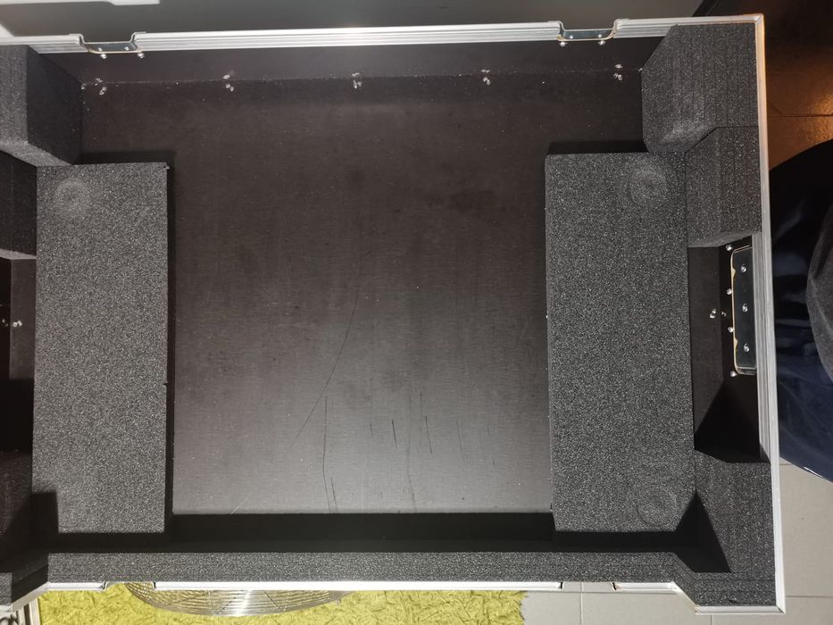 Controlador  DJ + caixa