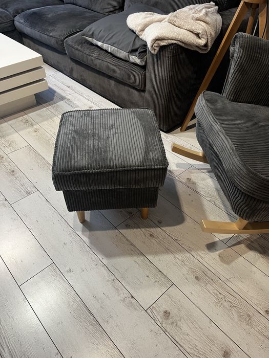 Fotel uszak bujany z podnóżkiem