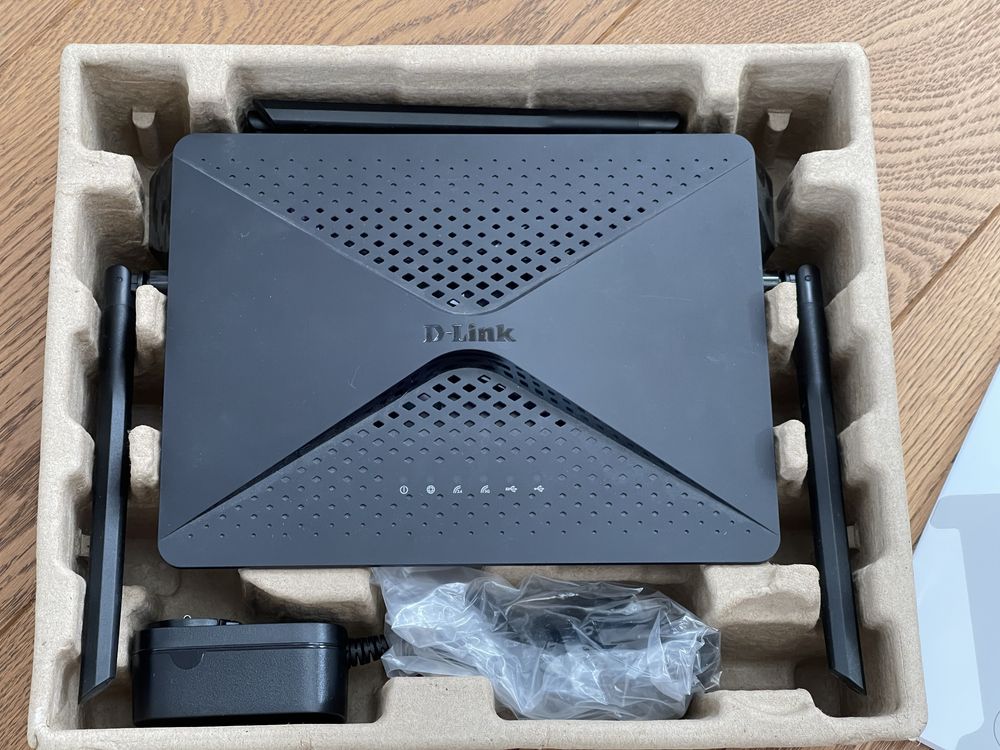 D-Link DIR-882 EXO (802.11a/b/g/n/ac 2600Mb/s) 2xUSB