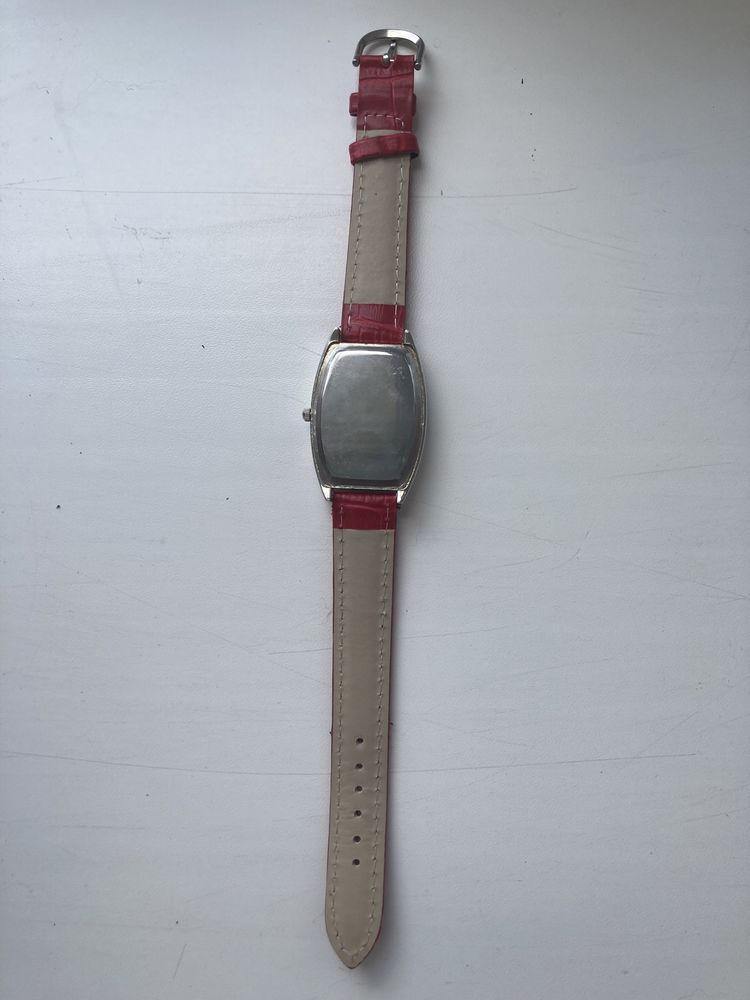 Годинник  наручний жіночий (Часы ручные женские) кварцеаий