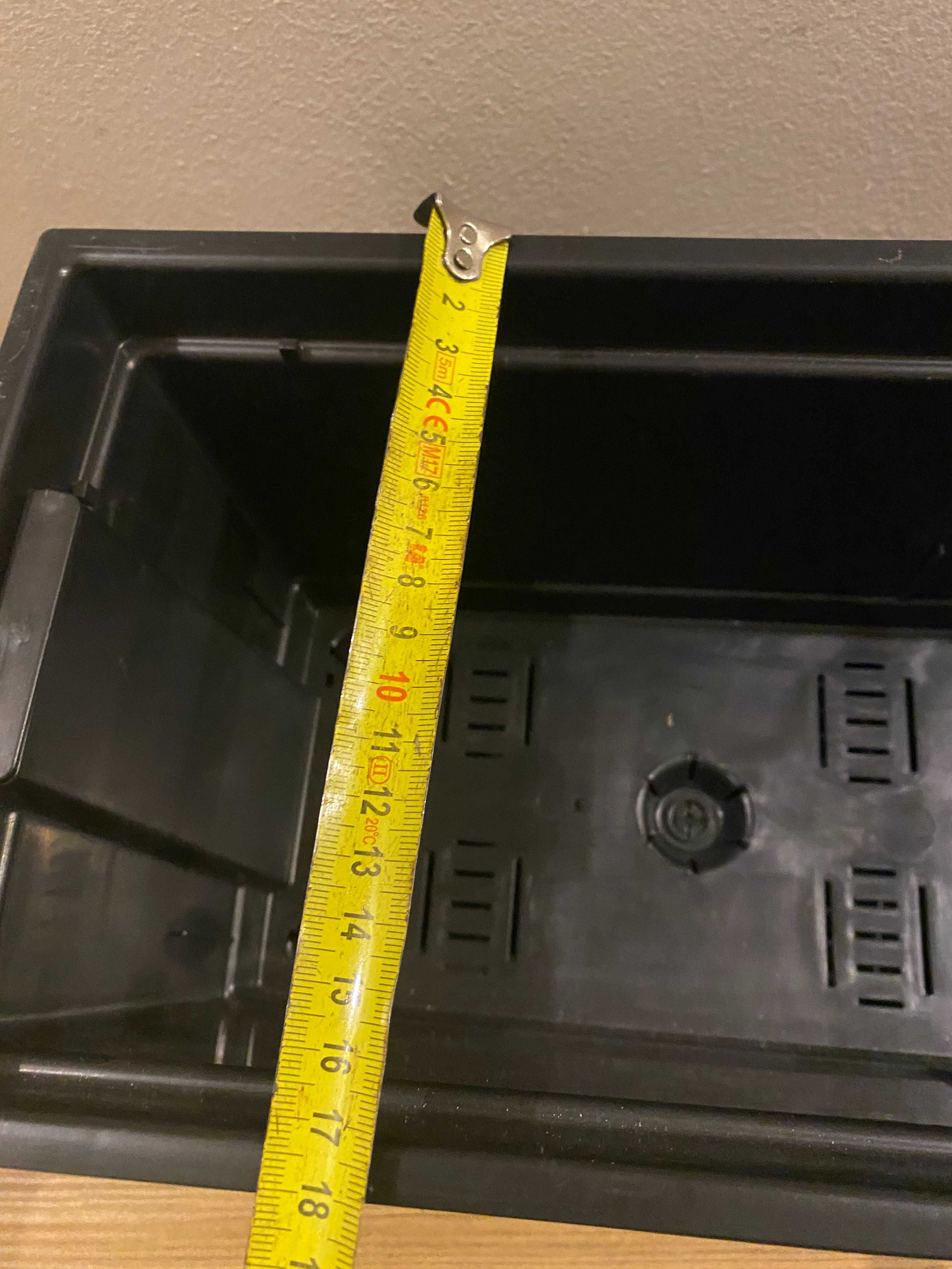 Duża czarna plastikowa donica - NOWA
