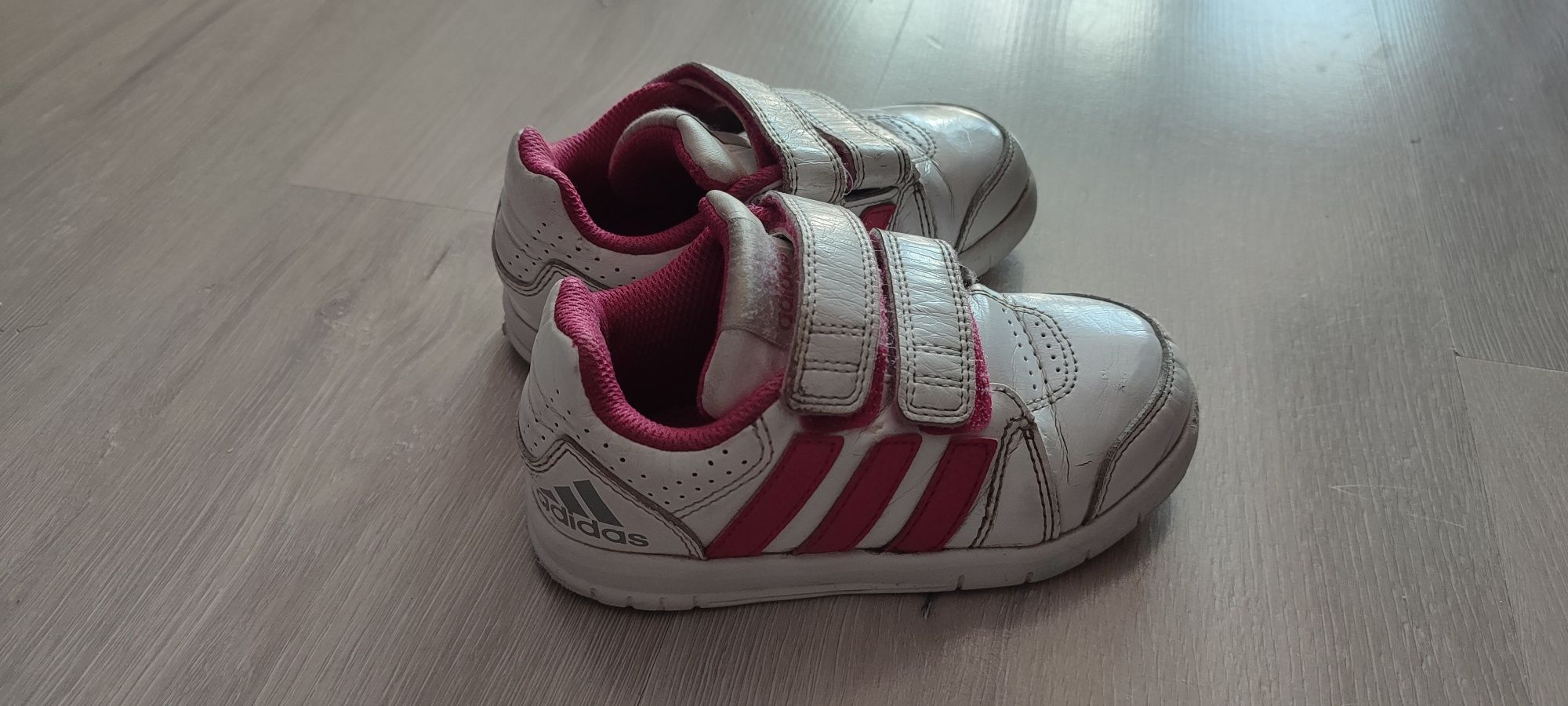 Buty dla dziewczynki Adidas 25.5