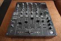 PIONEER DJM-800 Mikser bardzo mało używany, po kpl. serwisie