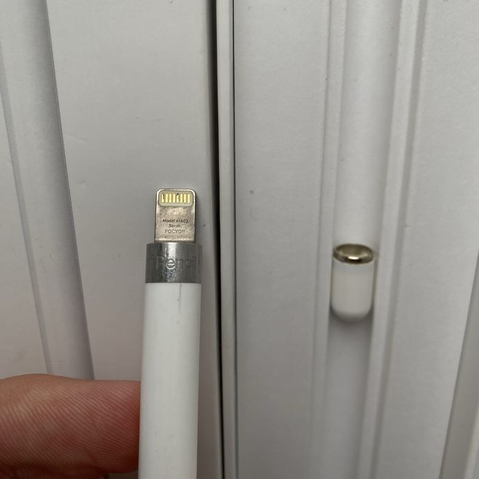 Apple Pencil первого поколения