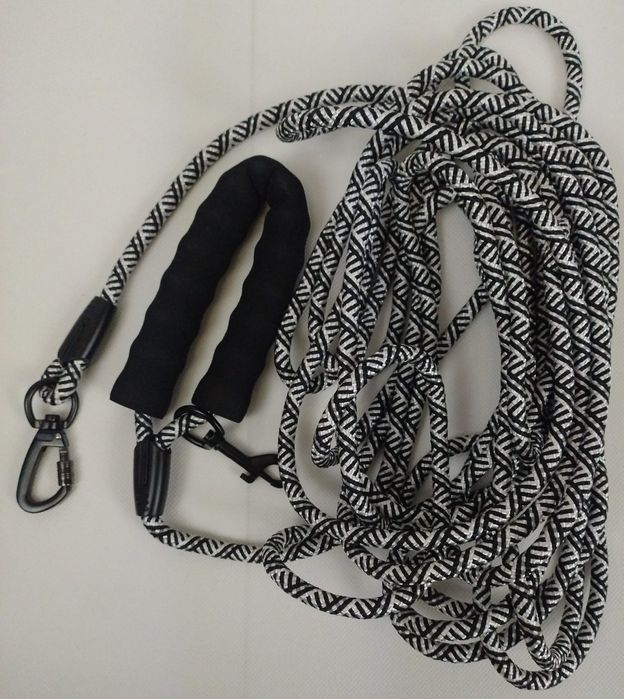 Smycz odblaskowa, biała, czarna 10 metrów