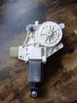 Склопідіймач BMW X1 e84 67626927028 67 62 6 927 028