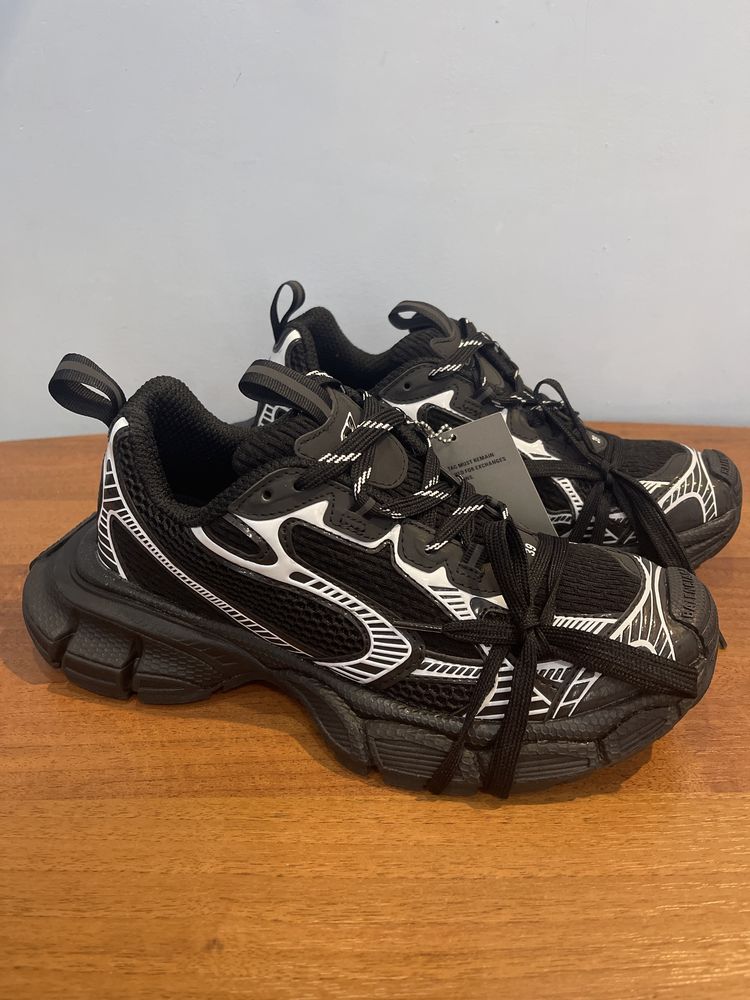 Нові Кросівки Balenciaga 3XL/size 39/Кросівки Balenciaga 3XL