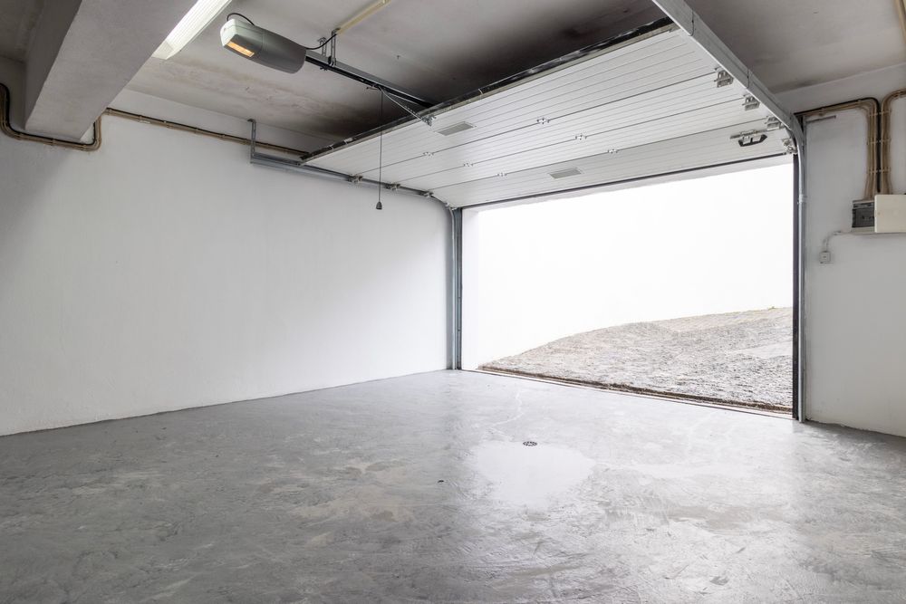 Garagem Box - 16m2 - Rua dos 4 Caminhos