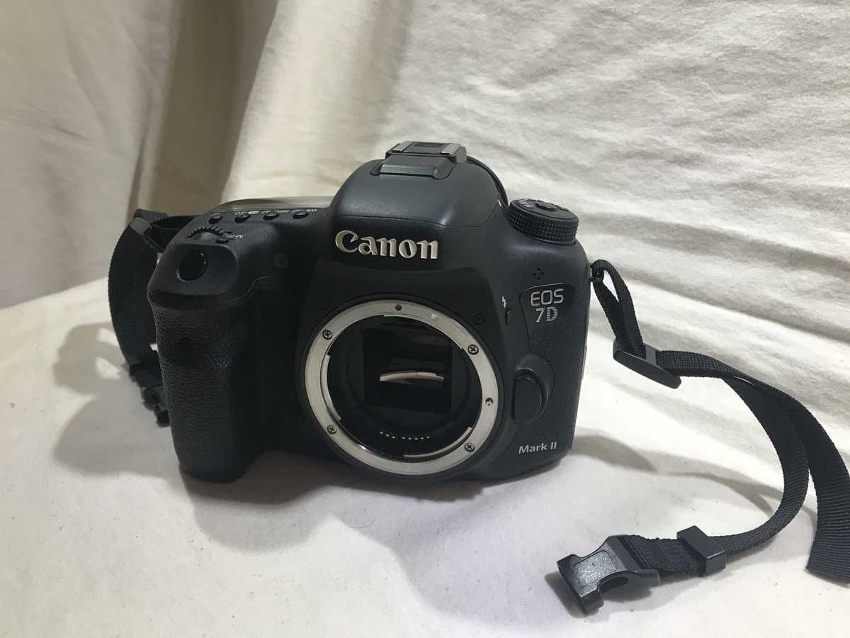 Canon EOS 7D Mark II