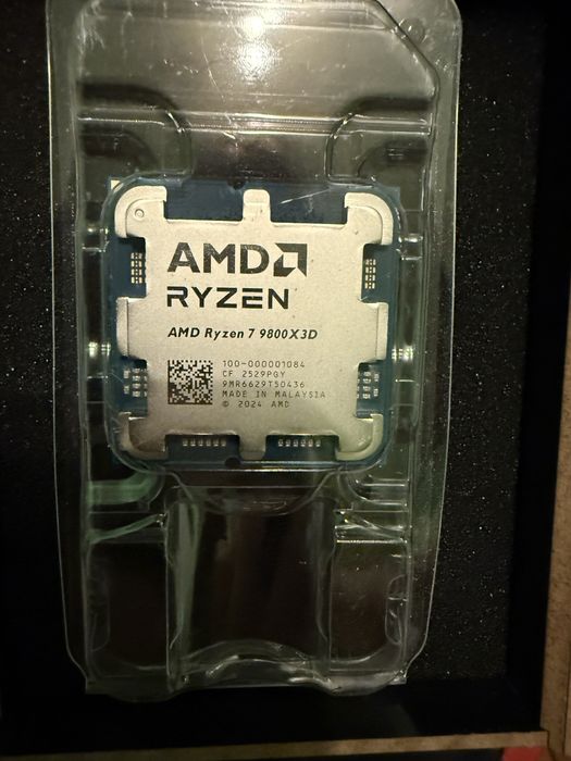 Nowy procesor AMD Ryzen 7 9800X3D