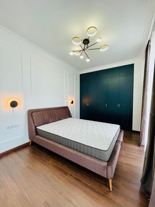 Видовая двухкомнатная квартира, Башня CHKALOV, Центр, есть видеообзор