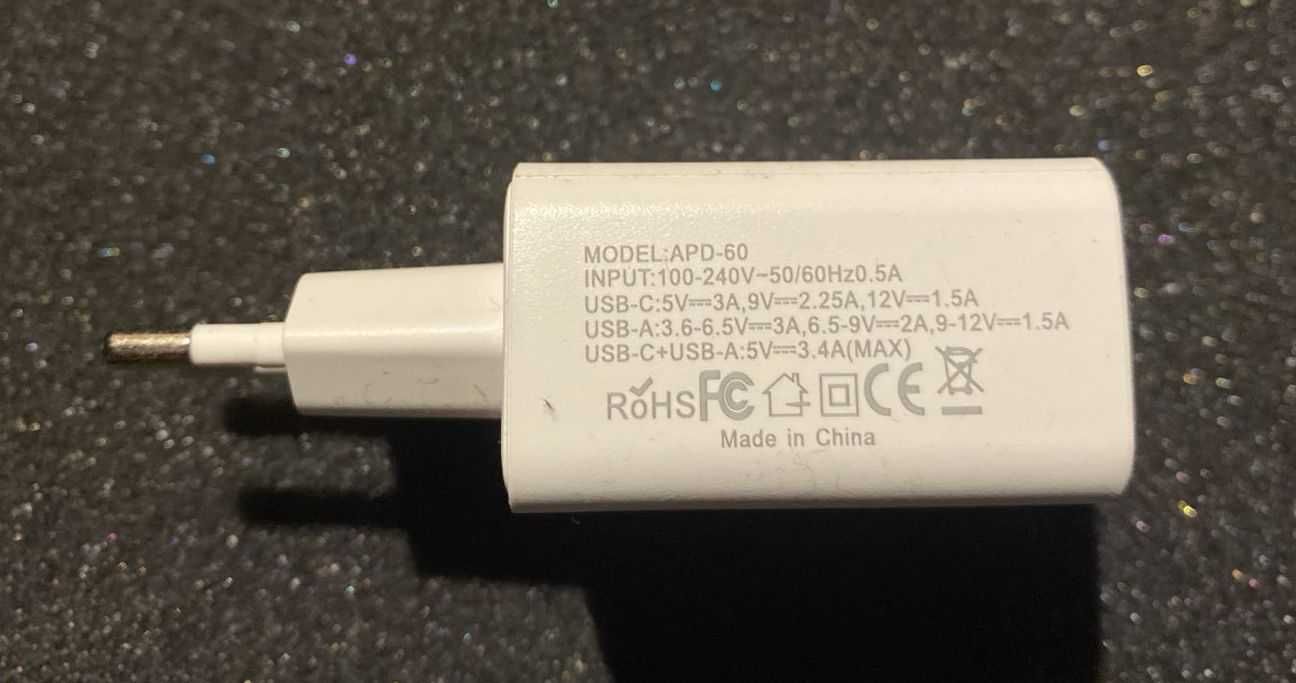 Зарядний пристрій GaN 65W Швидка зарядка PD3.0, QC3.0 USB + 2 Type-C