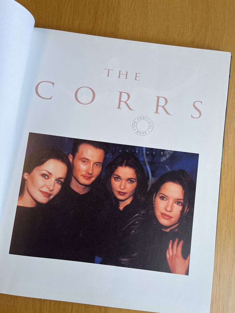 The Corrs unoficial book album o zespole