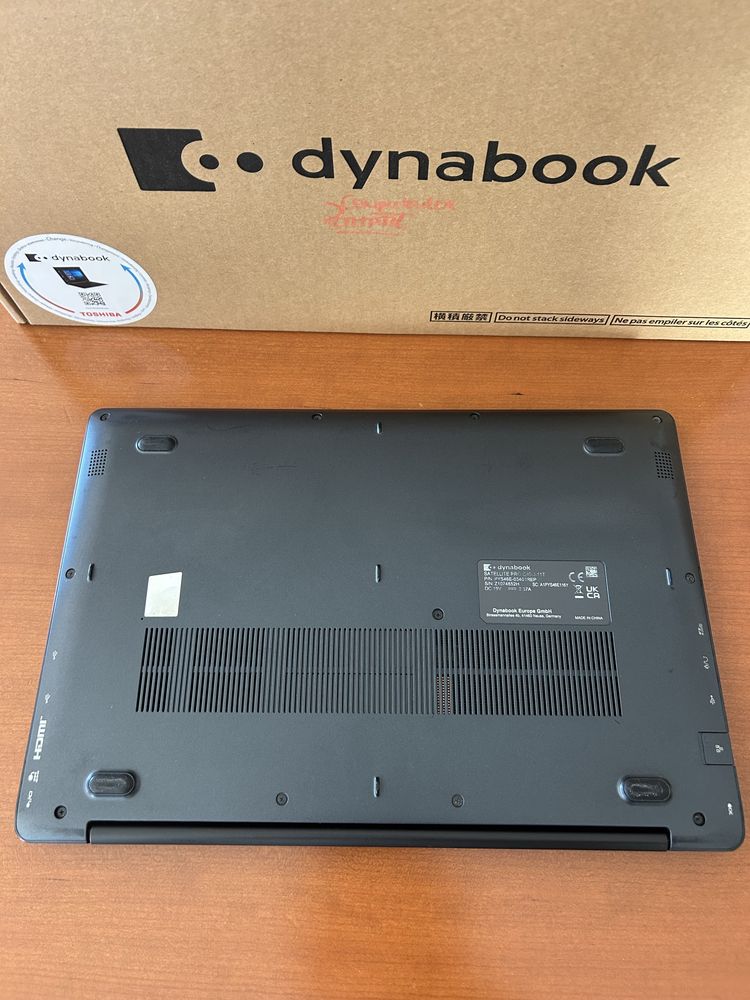 Portátil Toshiba Dynabook |  i5-1135G7 - 16 GB RAM - 14''