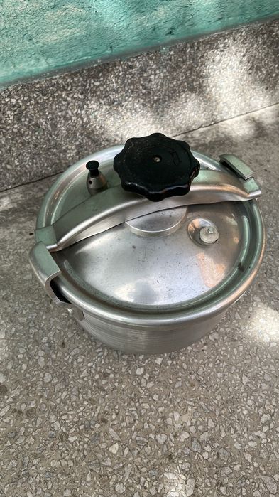 Szybkowar garnek ciśnieniowy z czasów PRL