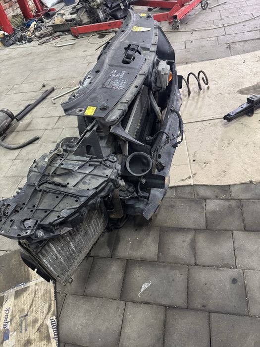 Бампер фари крила капот установочна панель Таурег 1 VW touareg 2.5,3.0