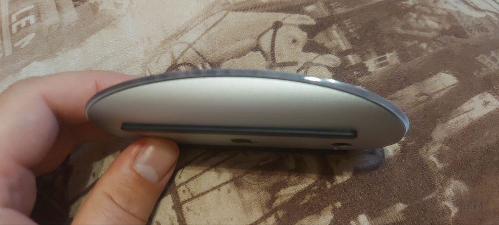 Мышка Apple Magic Mouse 2 A1657 в хорошем состоянии