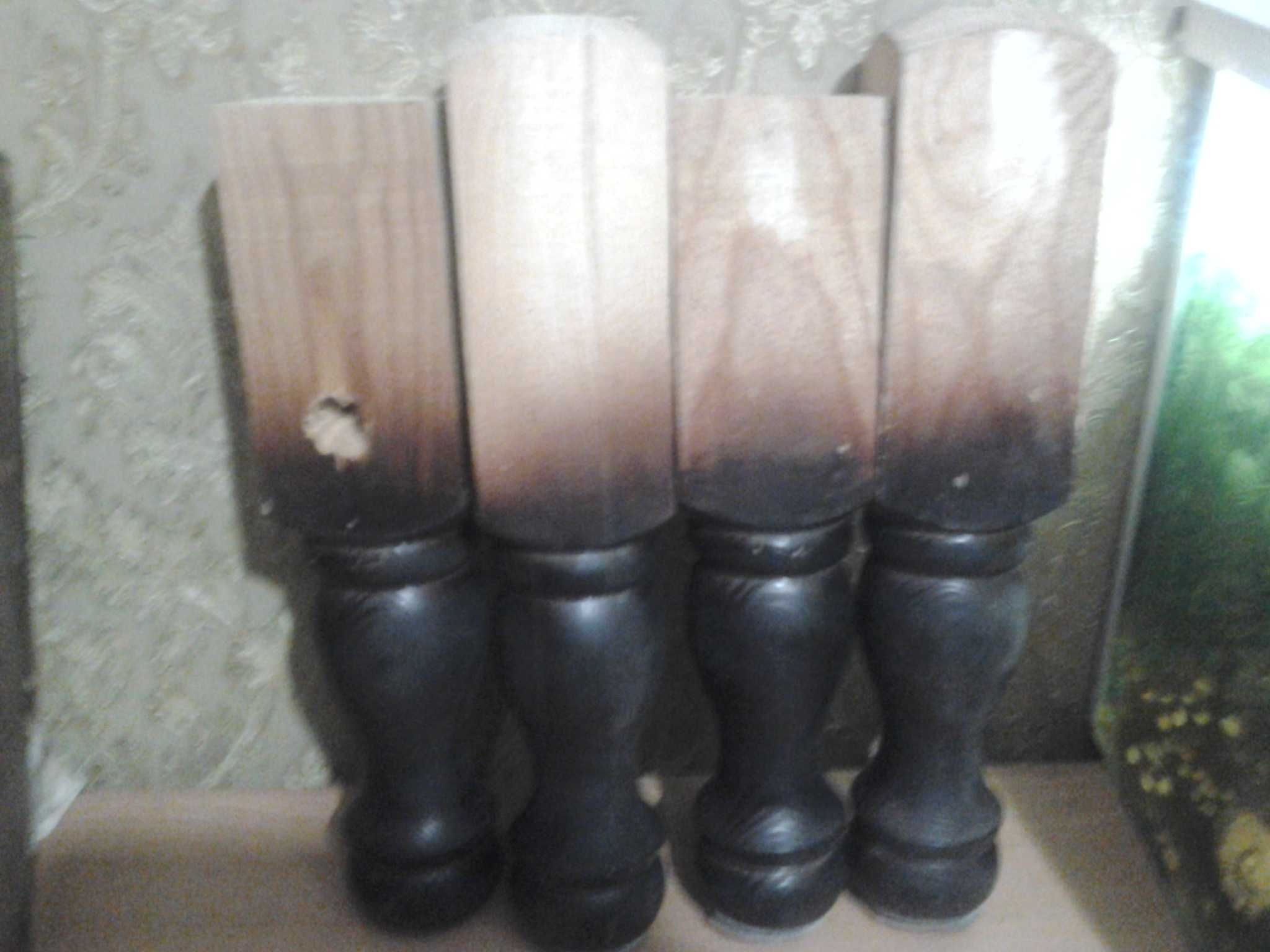 Старинные ножки из дерева