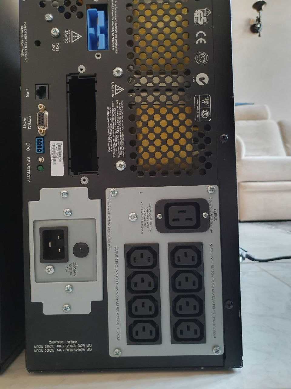 Джерело безперебійного живлення APC Smart-UPS 2200 XL
12 000 грн.